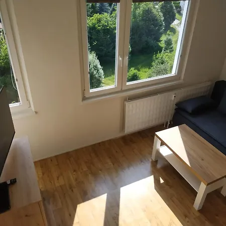 One To One * Banská Bystrica